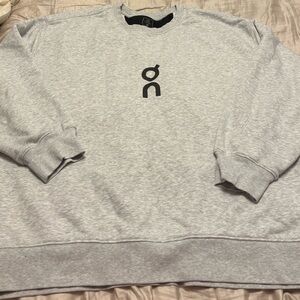 On Running Men's Light Grey Club Crew Sweatshirt